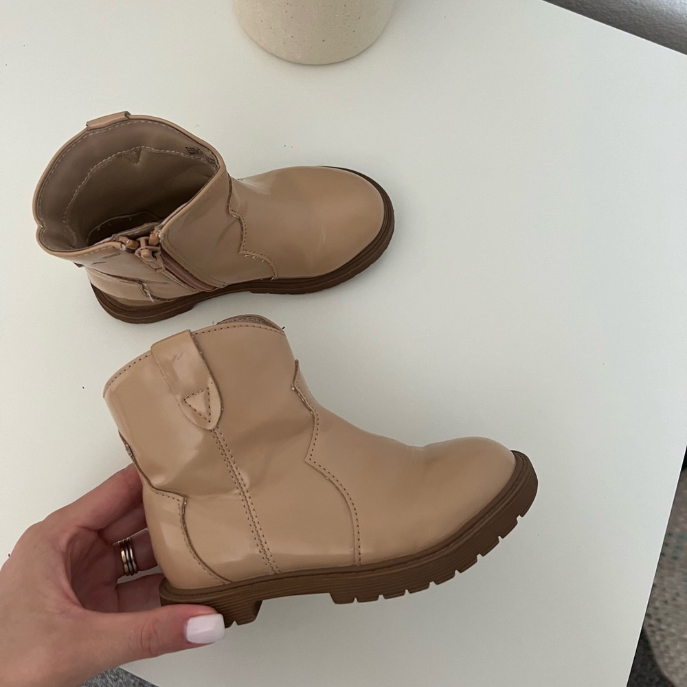 GAP Tan toddler boots